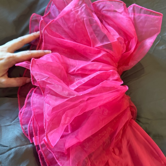 Hot Pink Off-Shoulder Ruffled Bodycon Dress - Picture 3 of 3